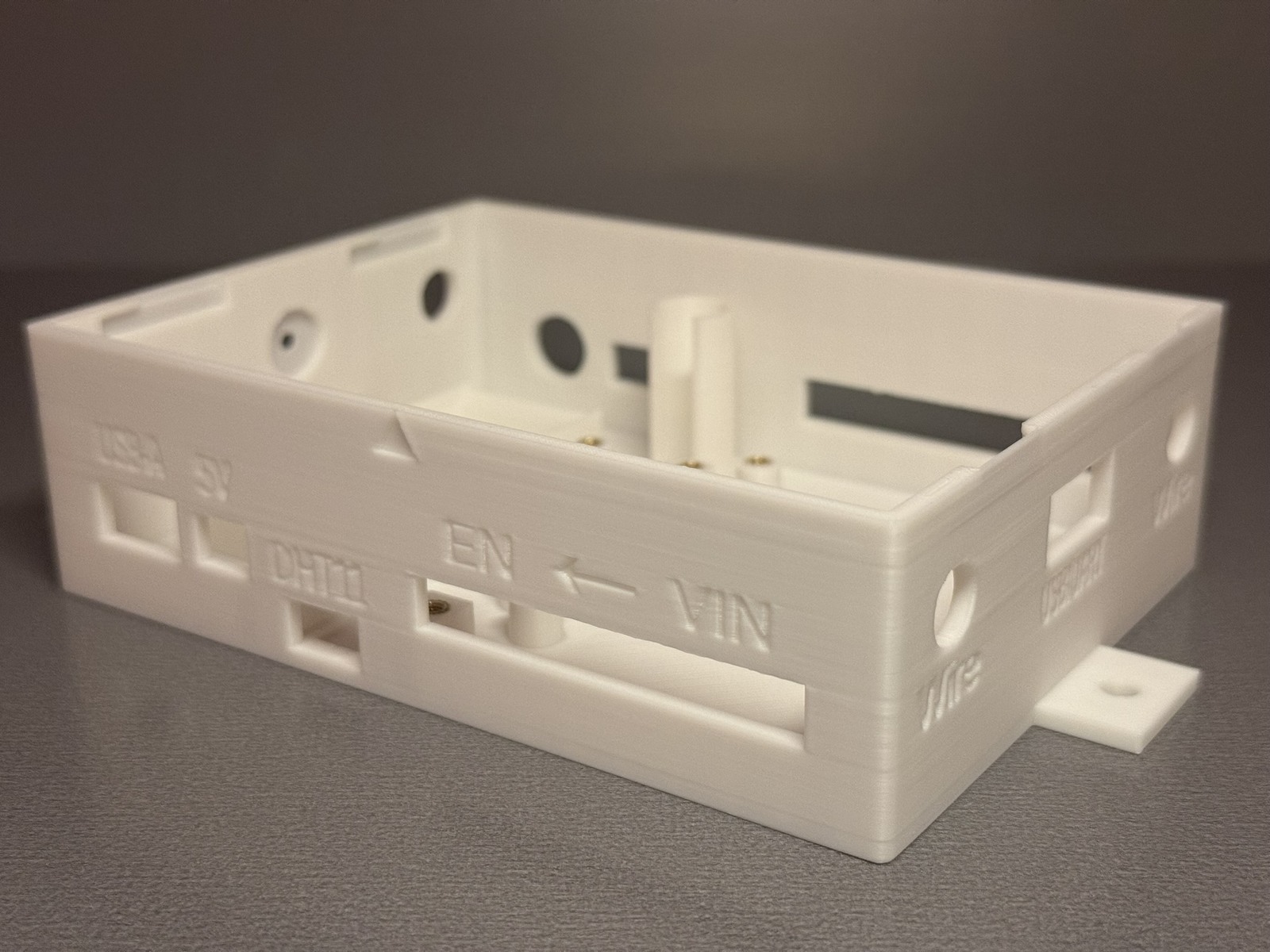 Command 30 White angled enclosure view