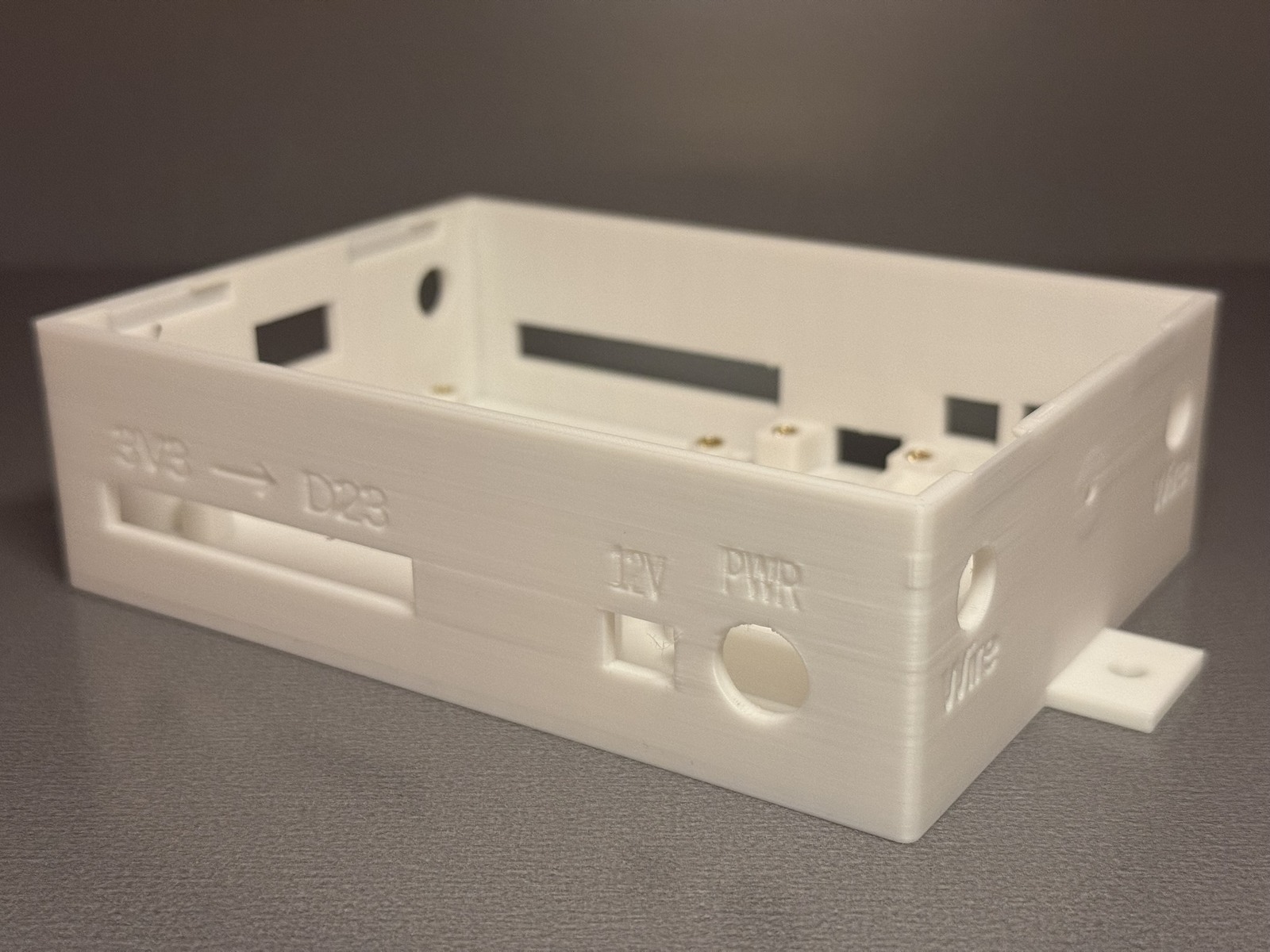 Command 30 White opposite side opening face